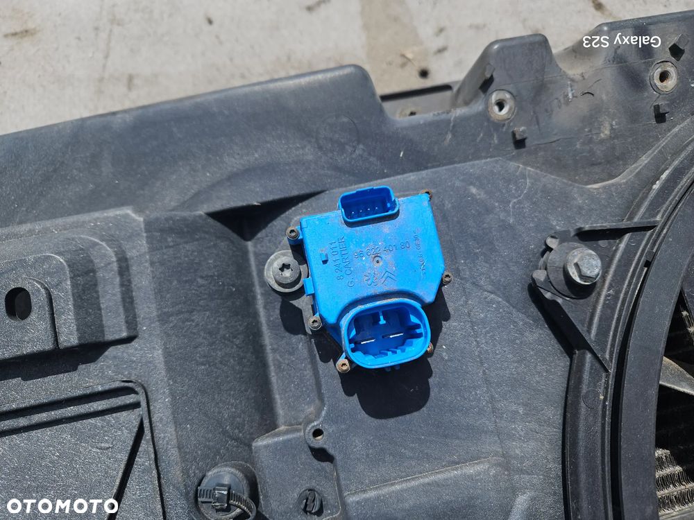 Komplet chłodnic wentylator chłodnica Peugeot 5008 I 1,6 16V 88kW 120KM 2010r Europa - 4