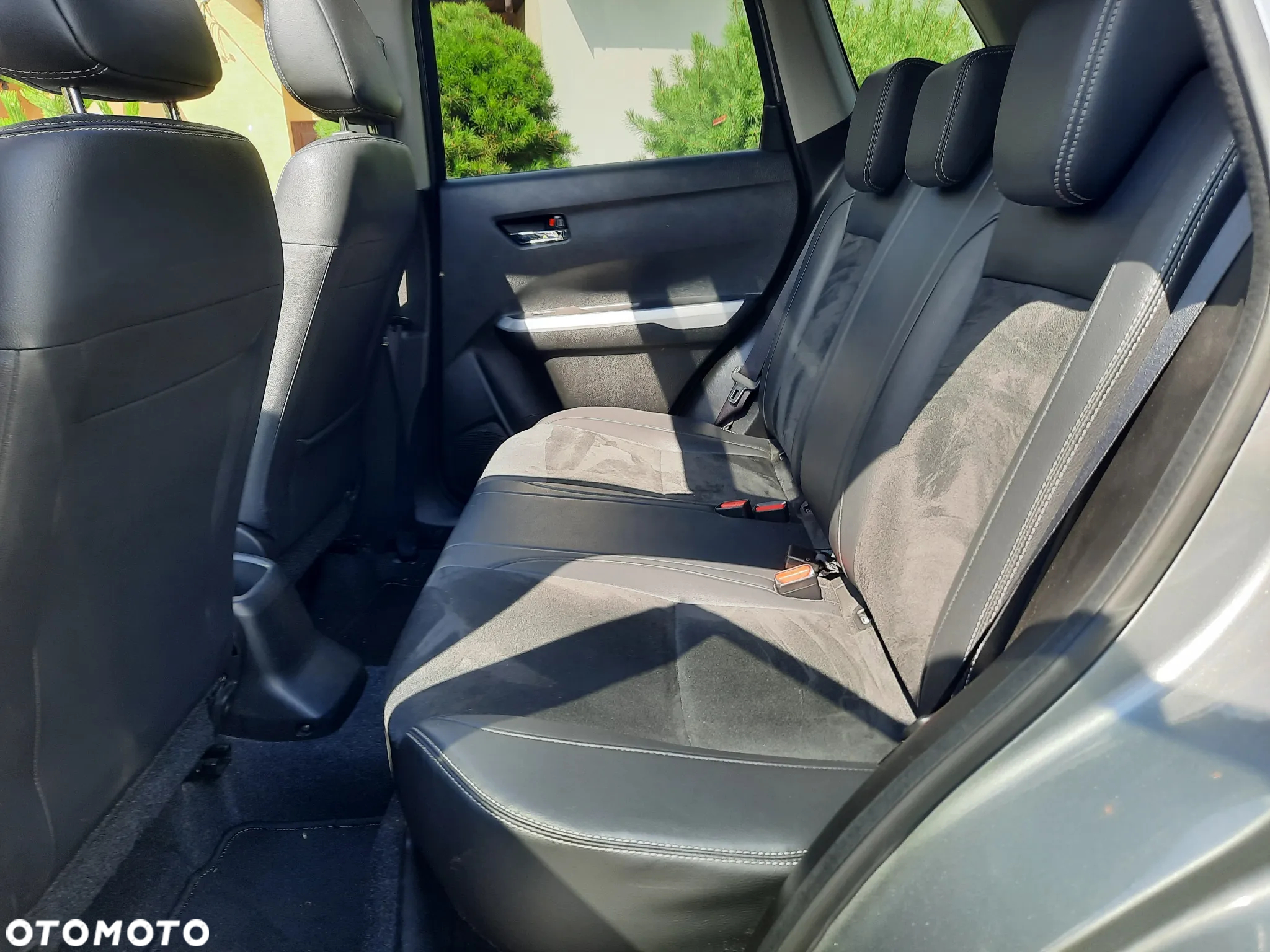 Suzuki Vitara 1.6 Premium 2WD - 23