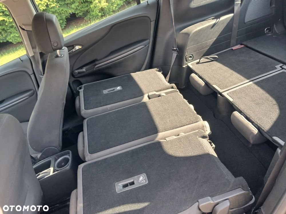 Opel Zafira Tourer 1.4 Turbo Business Innovation - 36