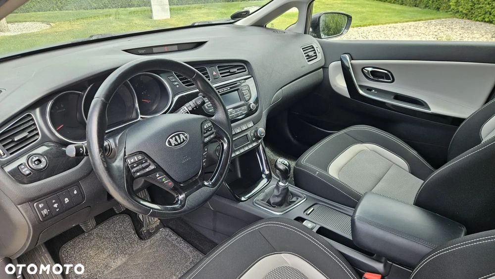 Kia Ceed - 20
