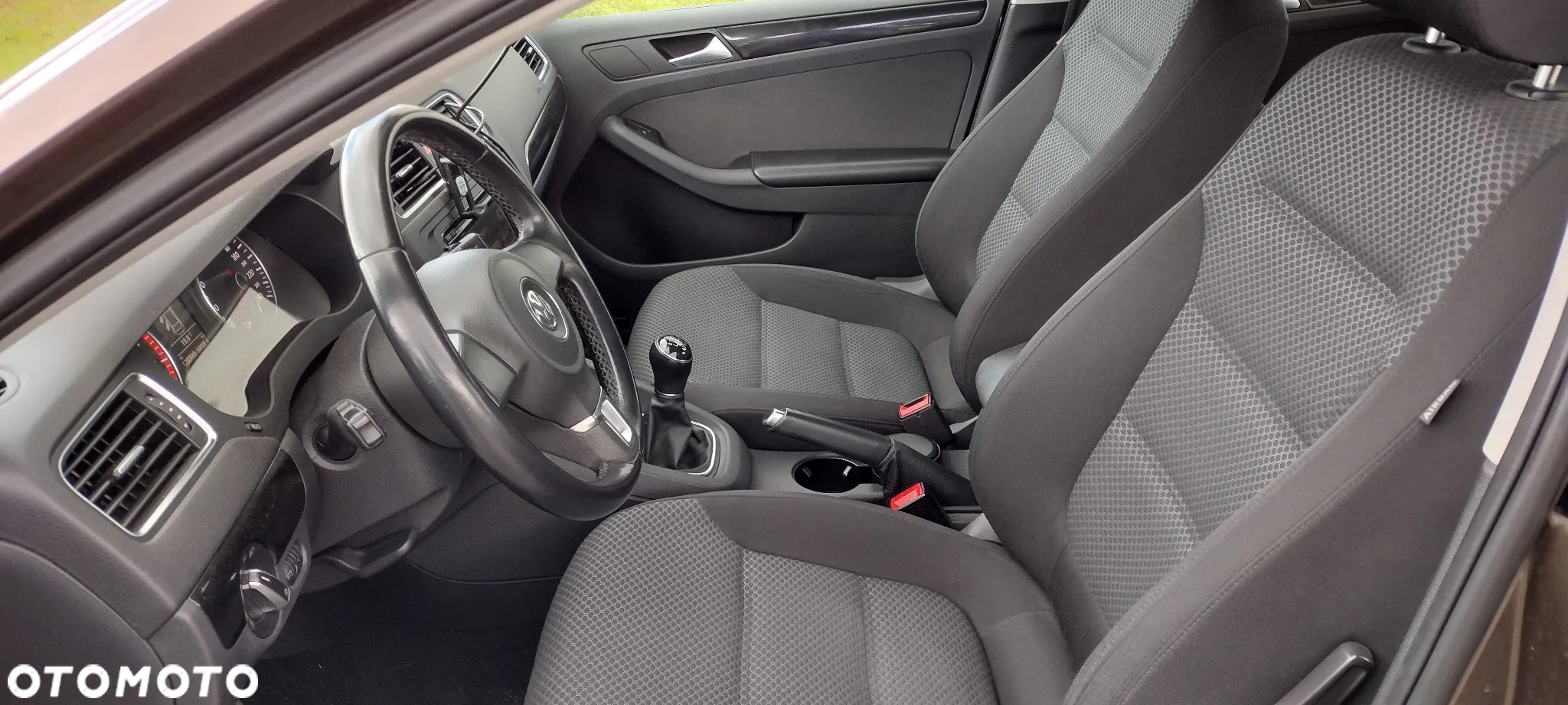 Volkswagen Jetta 1.4 TSI Comfortline - 6
