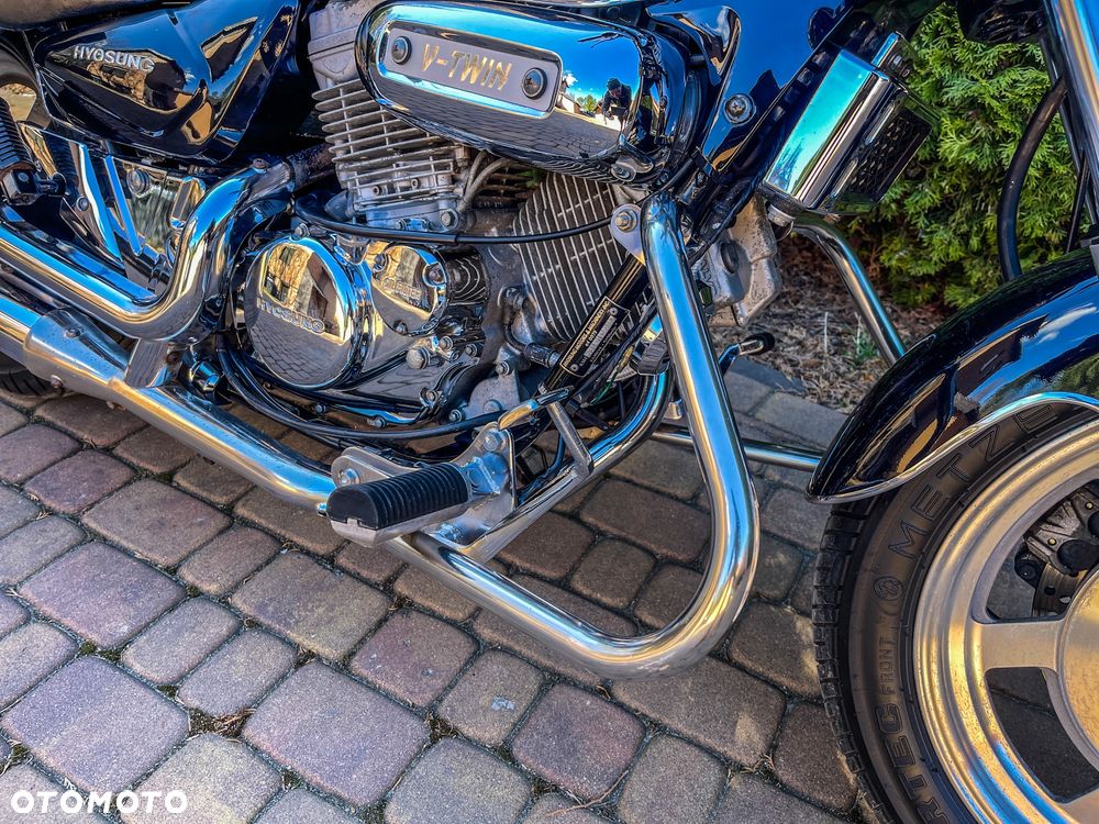 Hyosung GV - 8