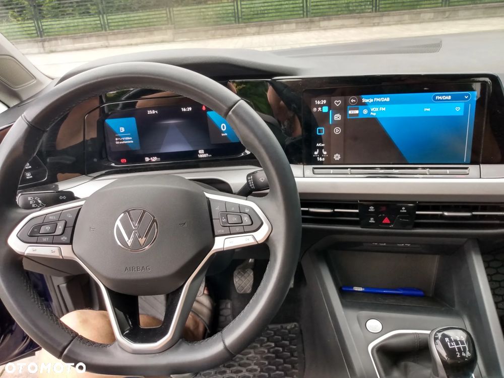 Volkswagen Golf VIII 2.0 TDI - 17