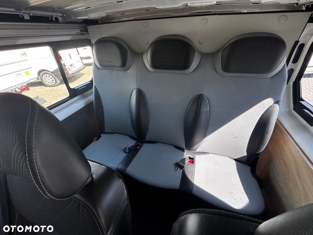 Renault TRAFIC - 13