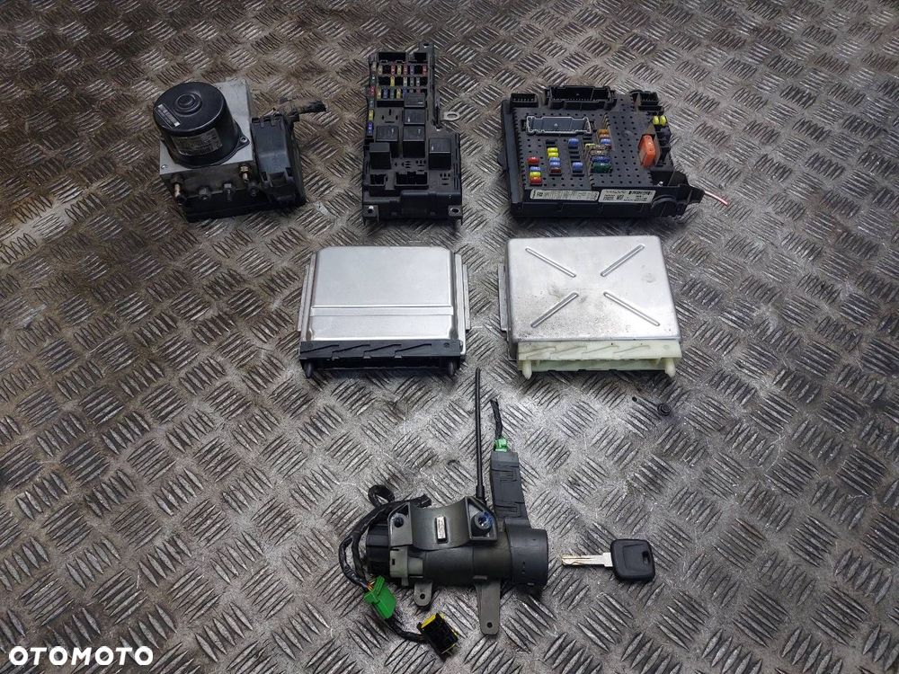 ZESTAW STARTOWY VOLVO S80 I 2.5 T 30668478A 0261208289 P30646719 73760 - 1