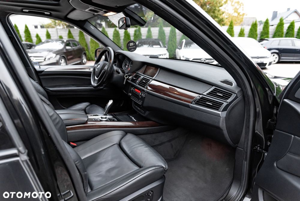 BMW X5 xDrive35d - 22