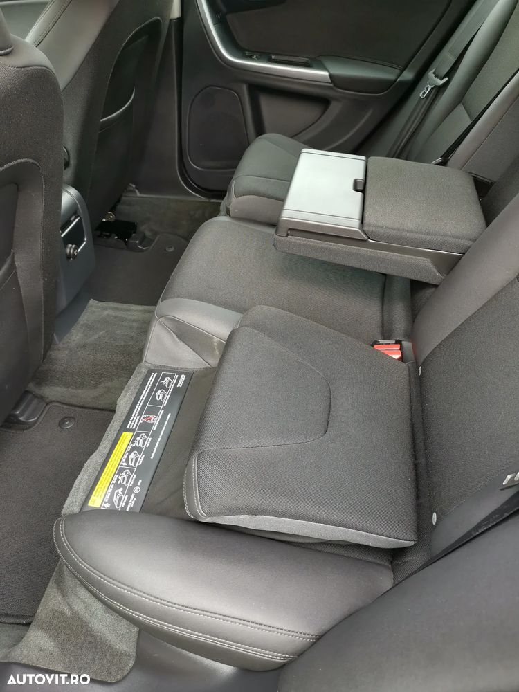 Volvo V60 D4 Start-Stop Momentum - 15