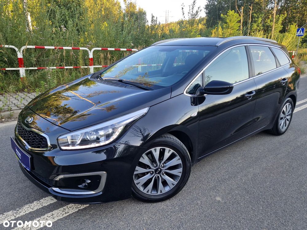 Kia Ceed 1.6 GDI Dream Team Edition - 2