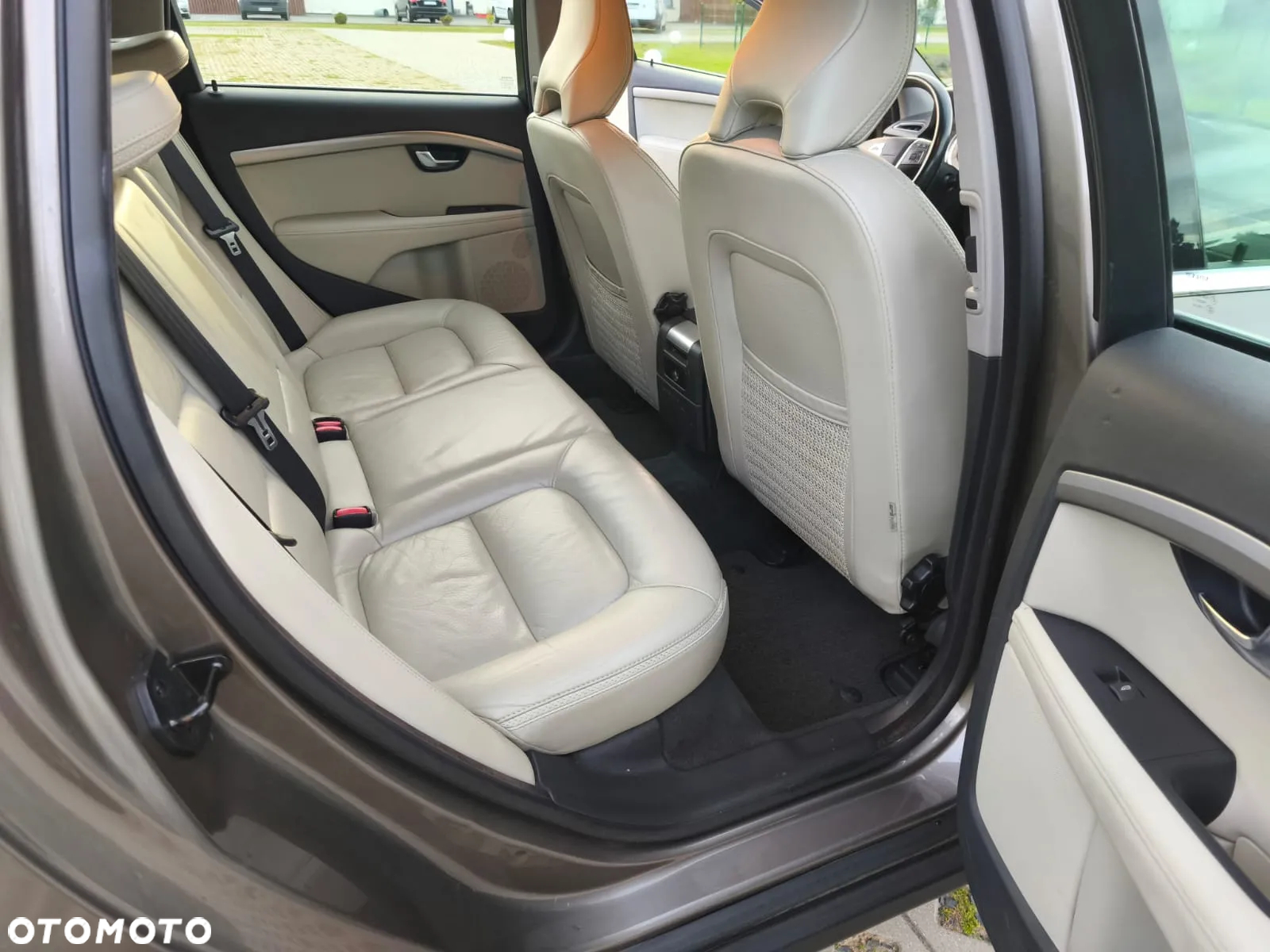 Volvo XC 70 D4 Summum - 14