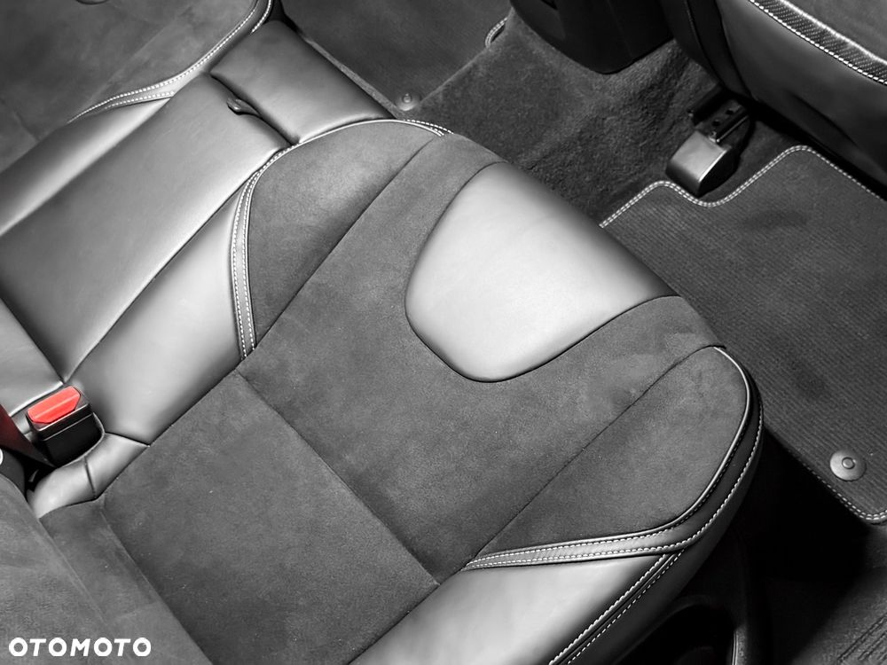 Volvo V40 T2 RDesign - 31
