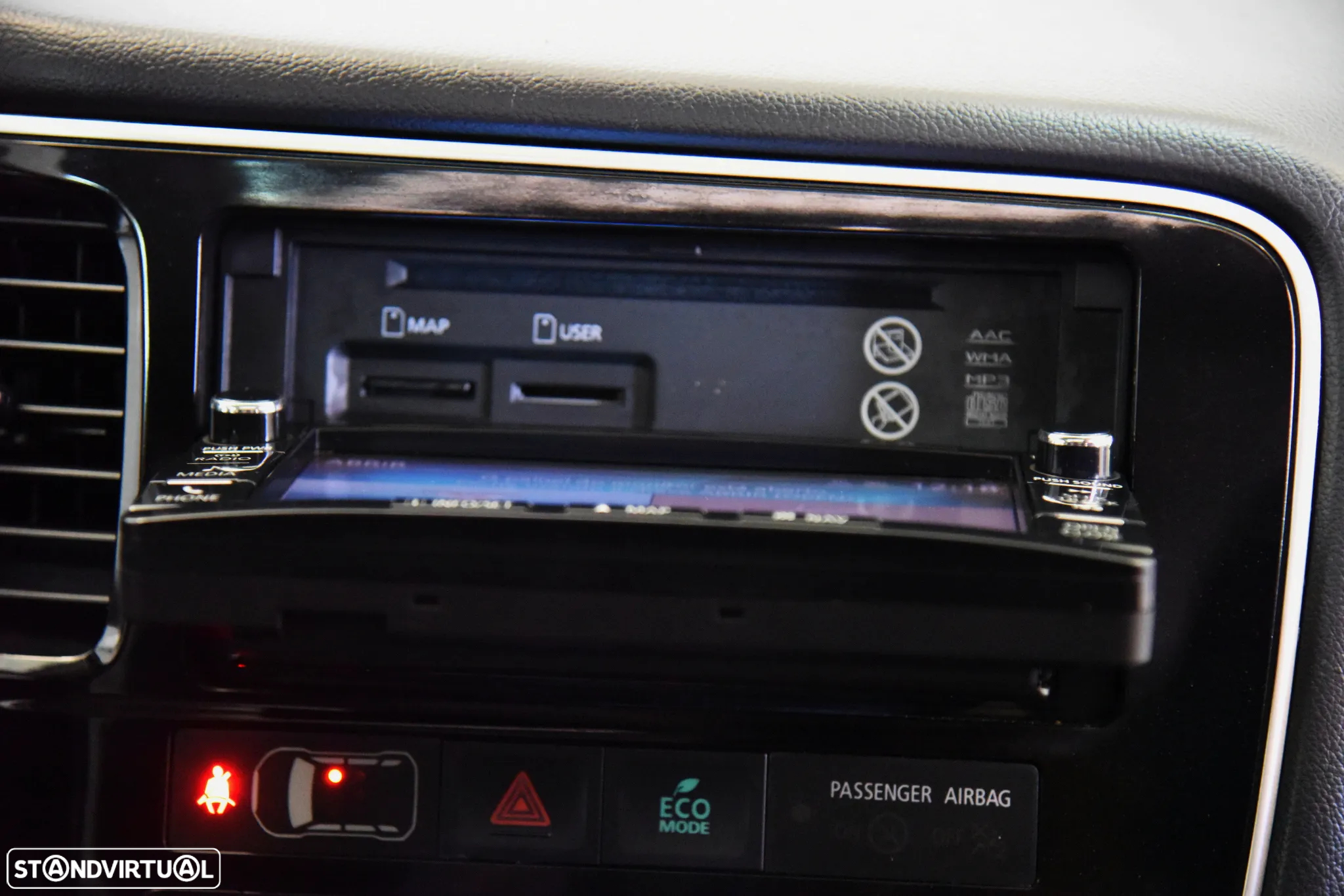 Mitsubishi Outlander 2.2 DI-D Intense+ - 23