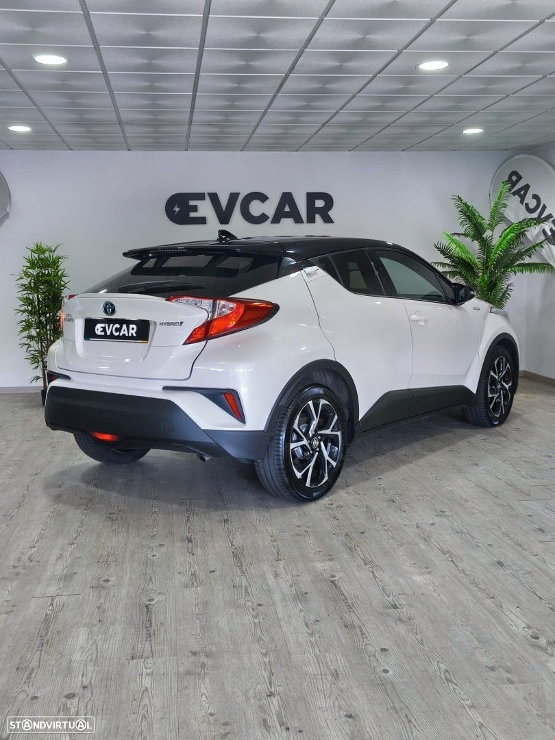 Toyota C-HR 1.8 HSD Exclusive+P.Luxury - 11