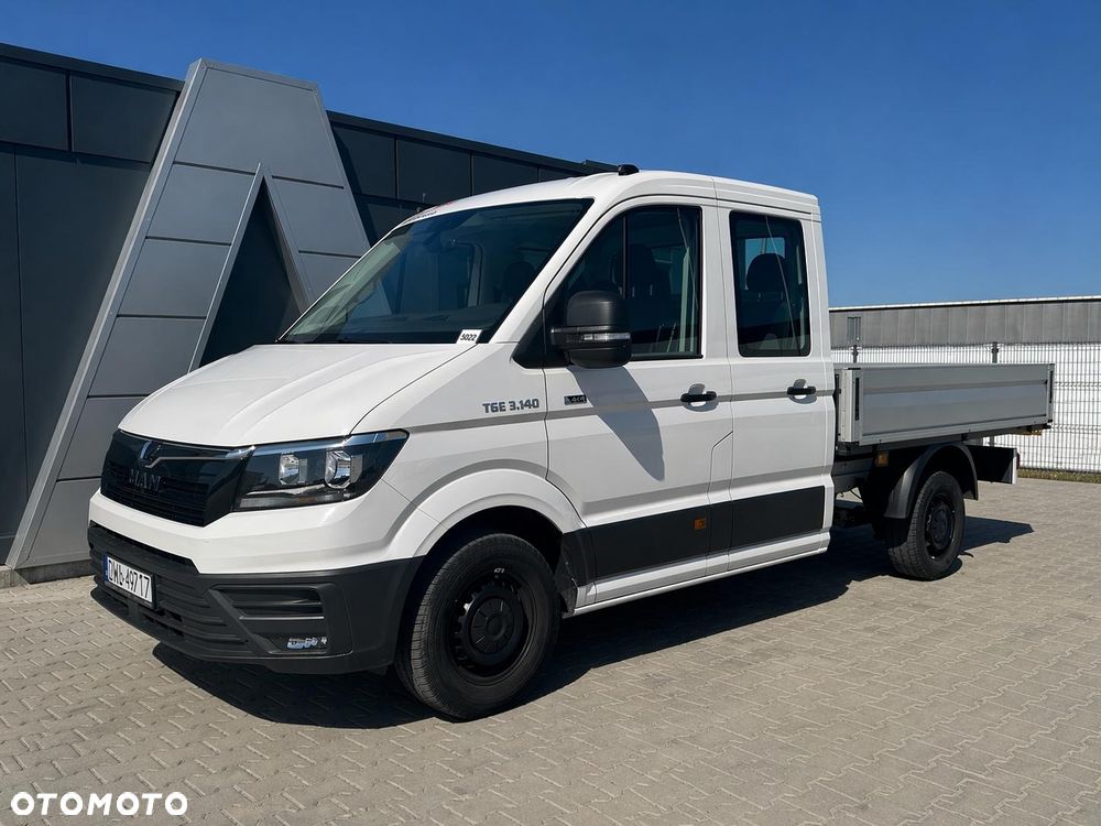 MAN 4X4 / TGE 3.140 DOKA 7-osobowa - 1