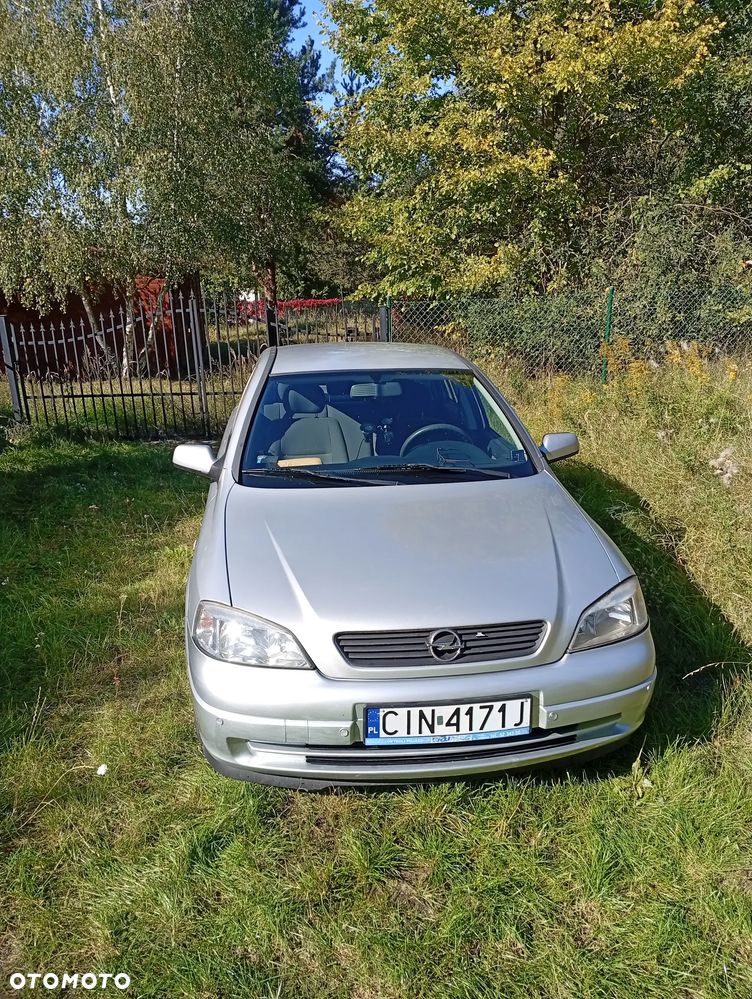 Opel Astra 2009 photo 3