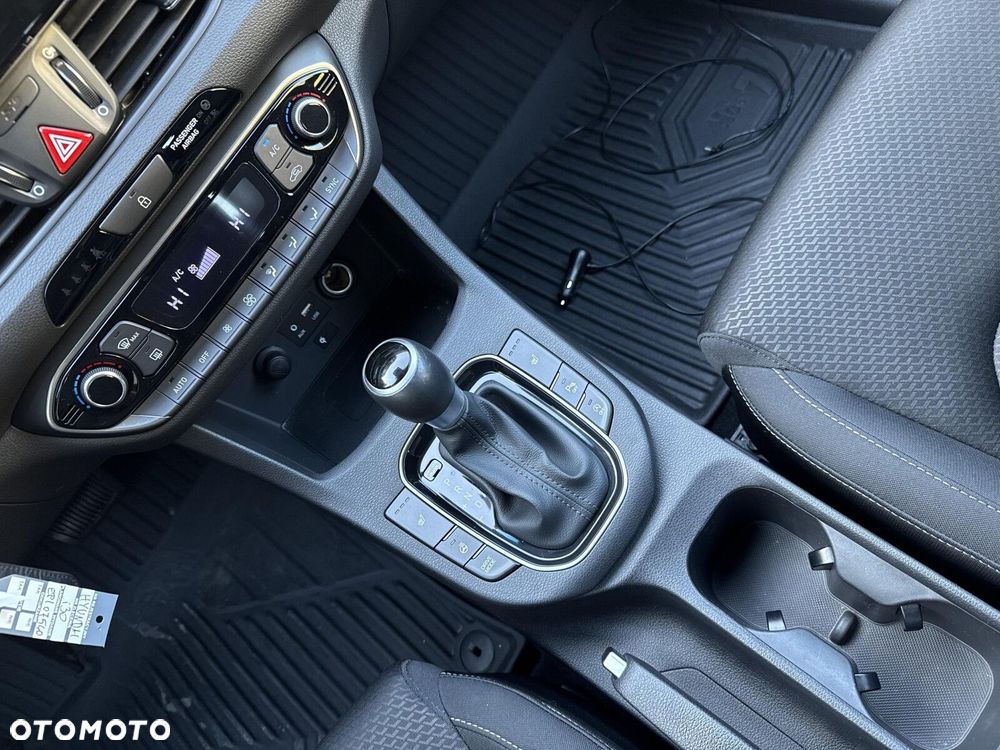 Hyundai i30 1.6 D Style DCT - 15