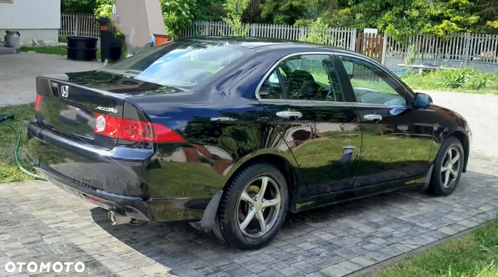 Honda Accord 2.0 Comfort - 3