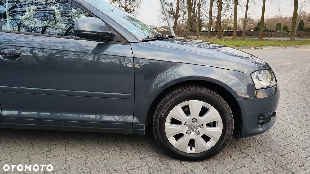 Audi A3 Sportback 1.6 Attraction - 12