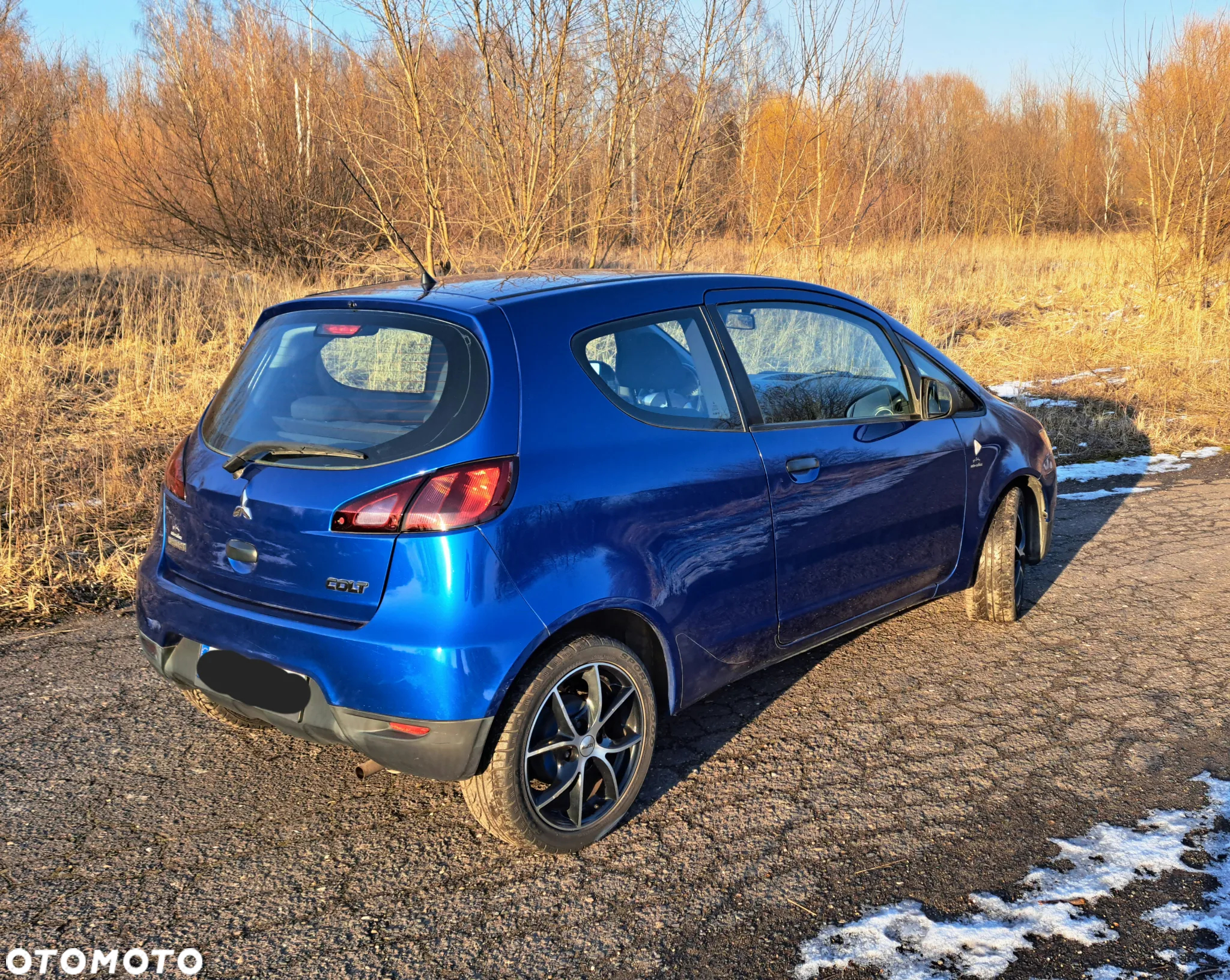 Mitsubishi Colt - 5