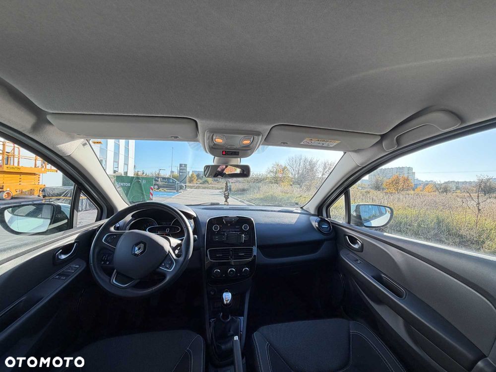 Renault Clio - 9