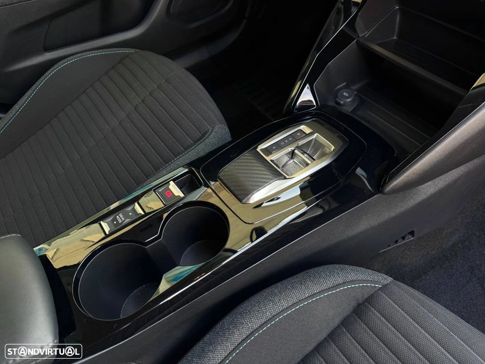 Peugeot e-2008 50 kWh SE Style - 4