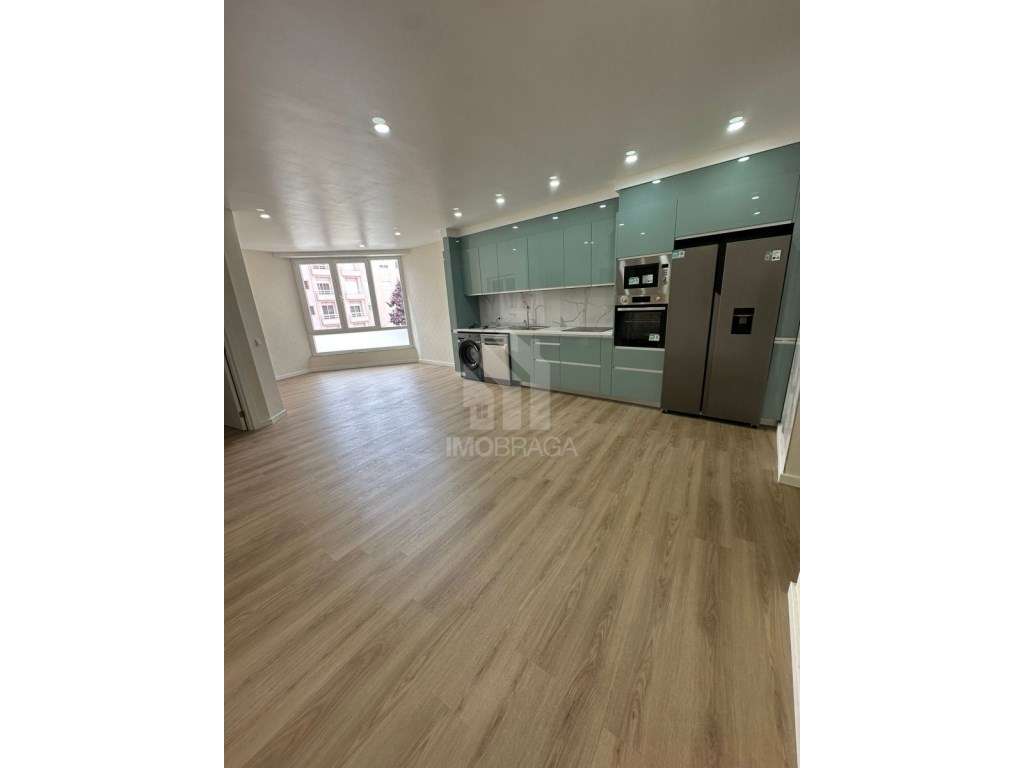 Venda Apartamento T1+1 Remodelado, nas Caxinas, Vila do Conde - Grande imagem: 2/34