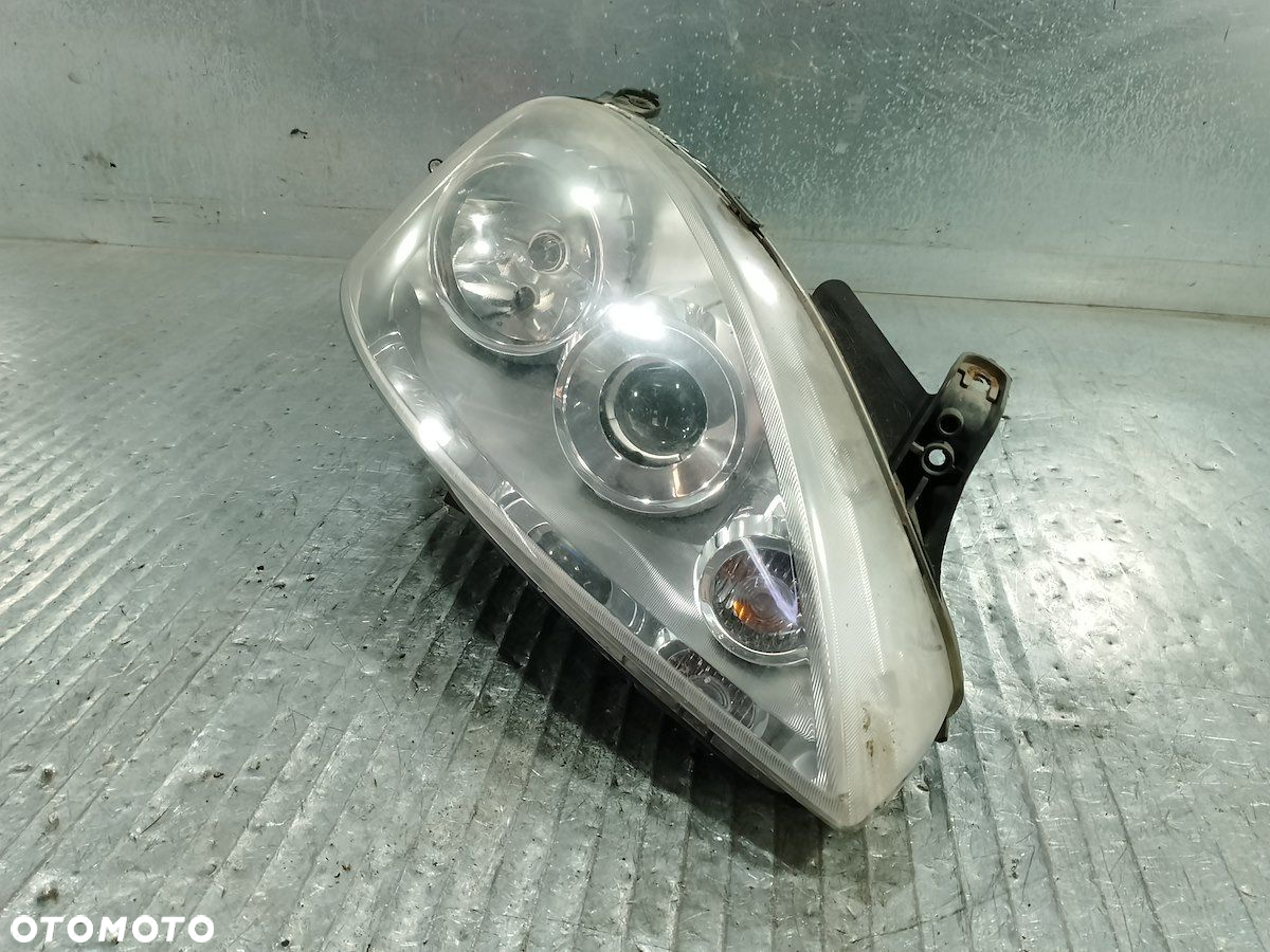 LAMPA PRZÓD PRAWA OPEL CORSA C 13237262 0096726 1.2 - 8
