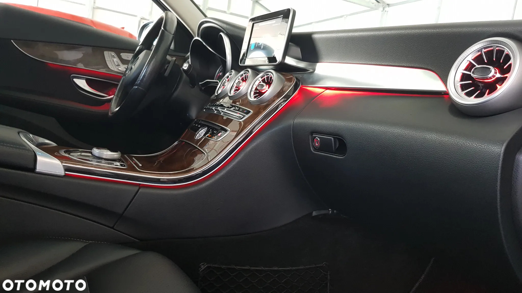 Mercedes-Benz Klasa C 300 7G-TRONIC Avantgarde - 32
