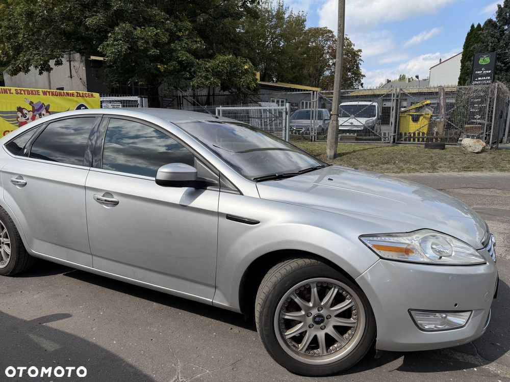 Ford Mondeo 2.0 TDCi Ghia - 16