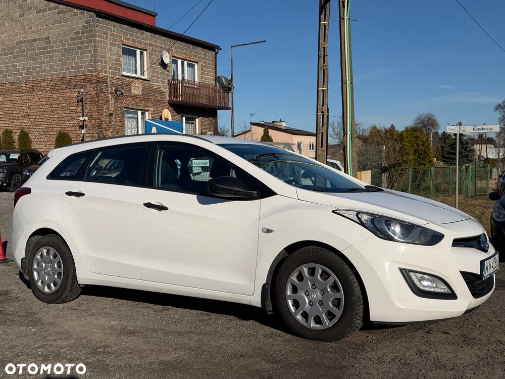 Hyundai i30 1.6 Comfort - 4