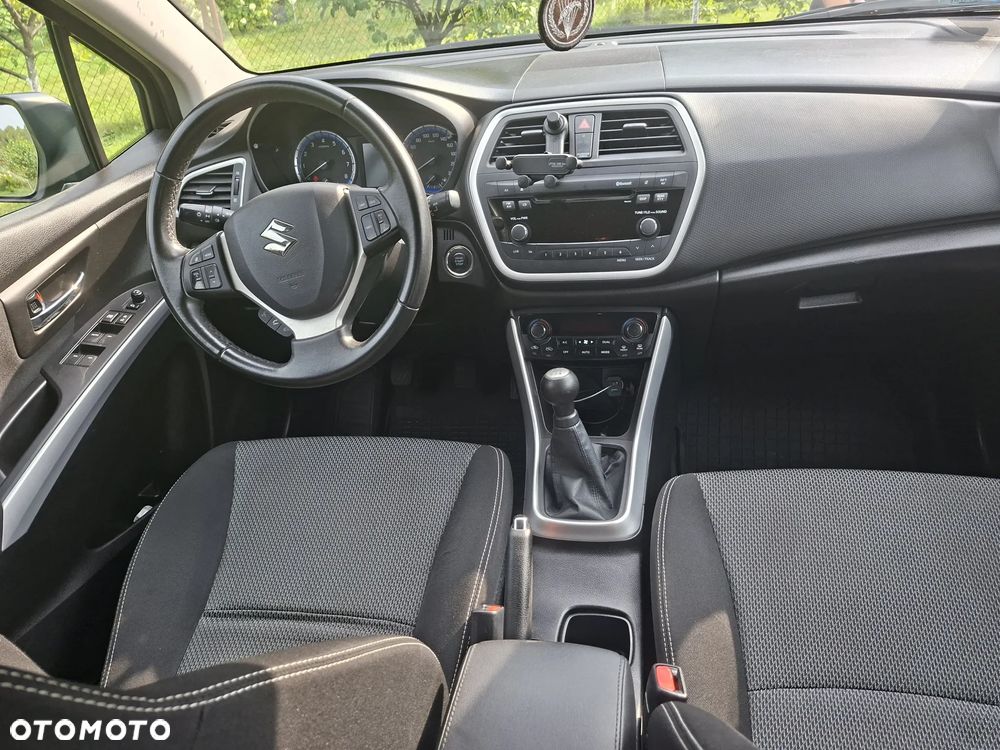 Suzuki SX4 1.6 Premium - 8