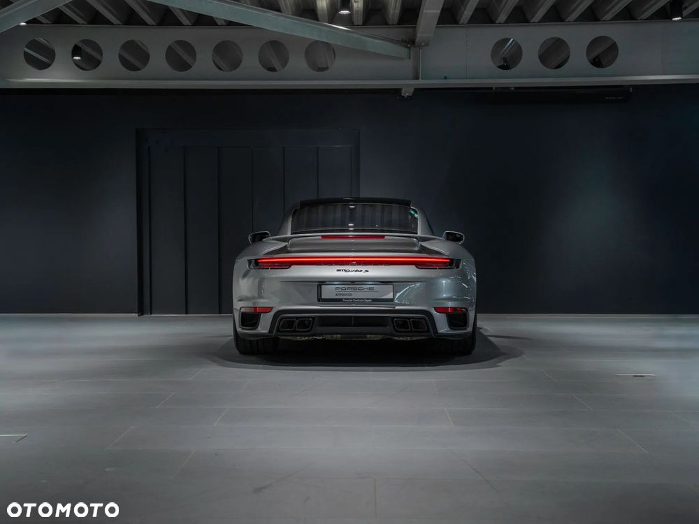 Porsche 911 Turbo S - 4
