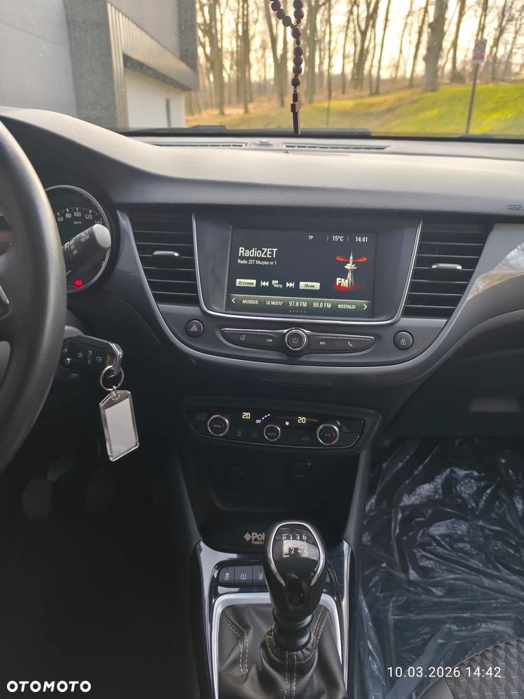 Opel Crossland X - 11