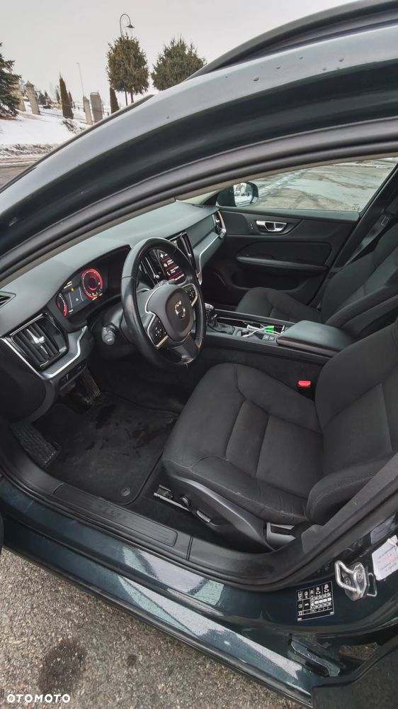 Volvo V60 D3 SCR Momentum - 16