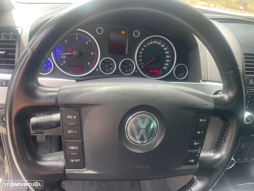 VW Touareg 2.5 TDi Tiptronic - 7