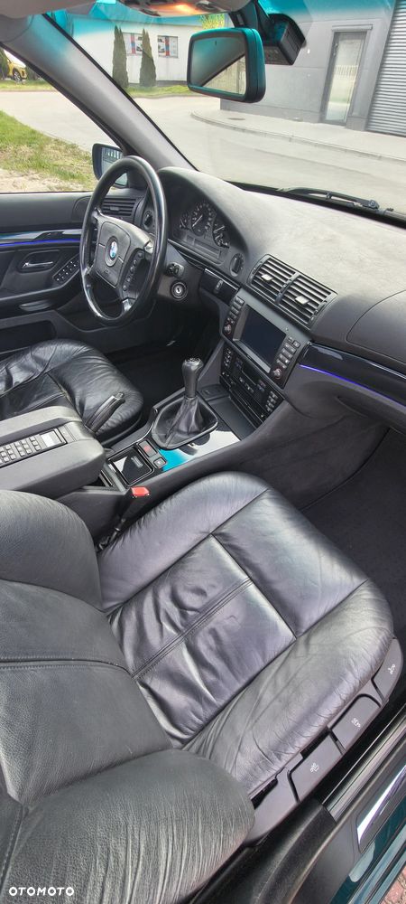 BMW Seria 5 528i - 18