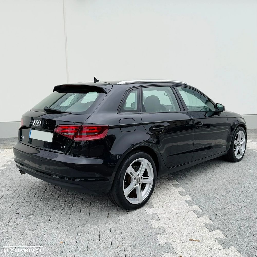Audi A3 Sportback 1.6 TDI S tronic - 6