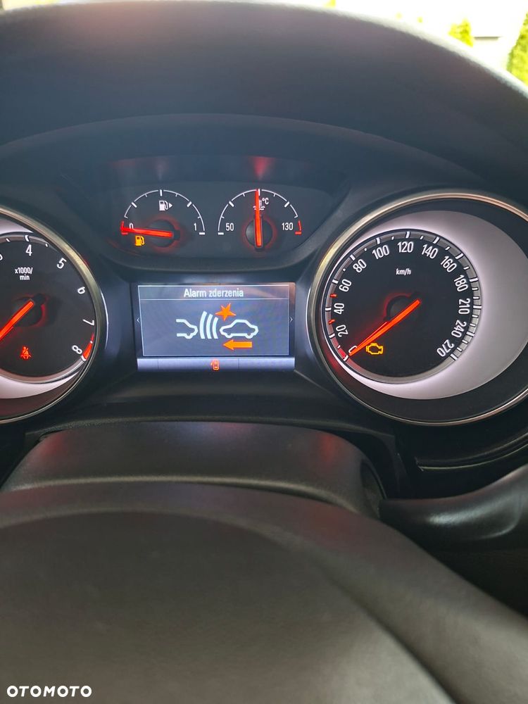 Opel Astra 1.4 T Elite S&S - 11