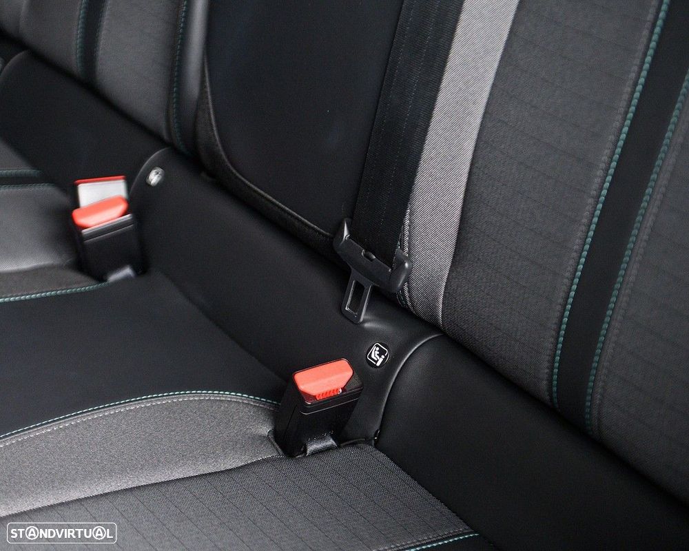 Peugeot 2008 1.2 PureTech Allure Pack - 27