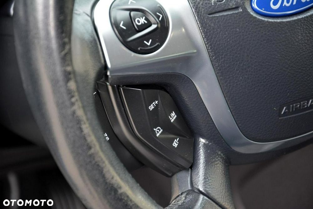 Ford Kuga 2.0 TDCi 4x4 Titanium - 23