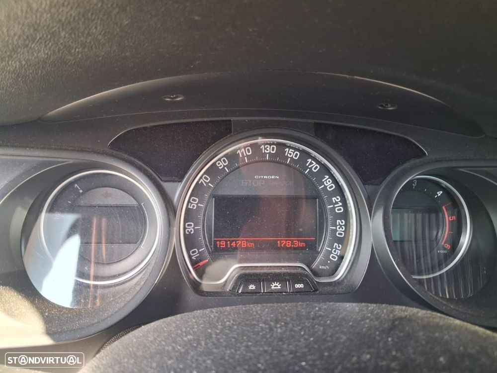 Citroën C5 Tourer 1.6 HDi Séduction - 8