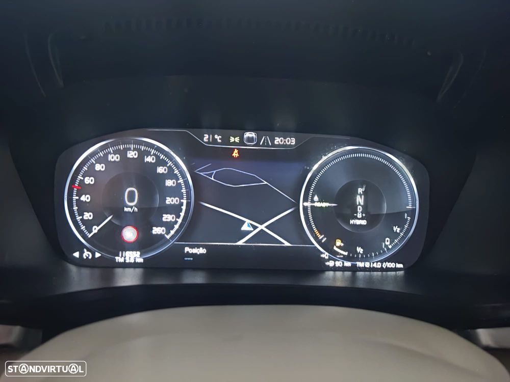 Volvo V60 2.0 T8 AWD TE Momentum Plus - 4