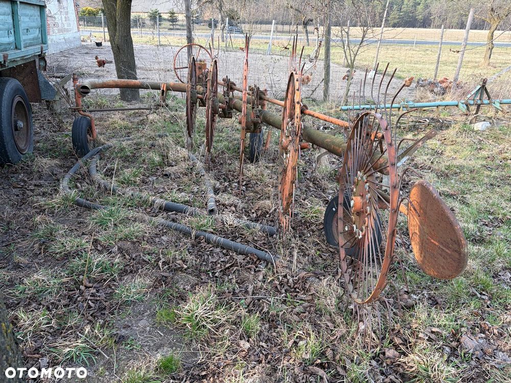 Przyczepka rolnicza dwukółka przyczepa jednoosiowa Transporter do obornika/ Taśmociąg / Podajnik Grabarka 5 gwiazd do siana Meprozet Orzys - 26