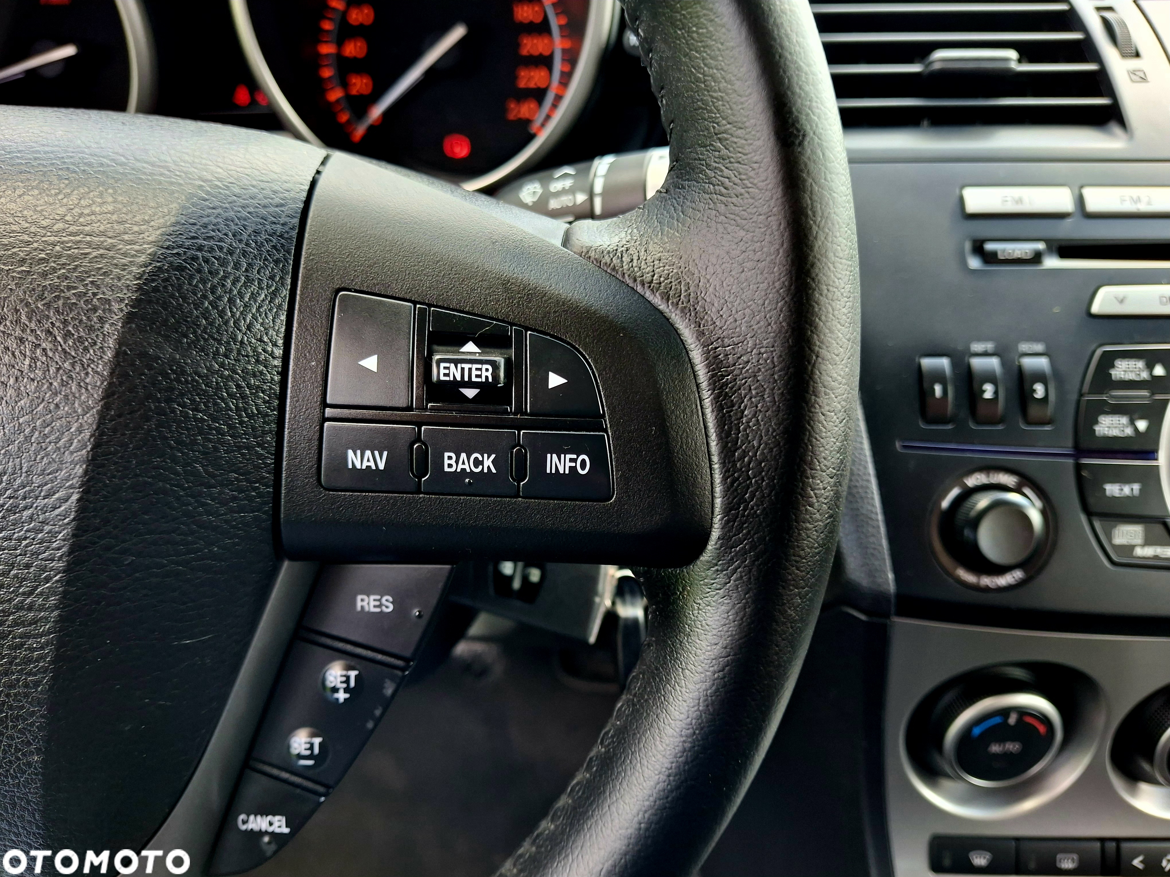 Mazda 3 1.6 Exclusive - 26