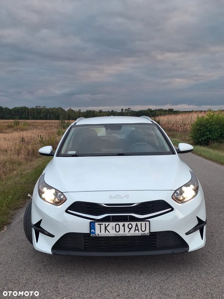 Kia Ceed - 8