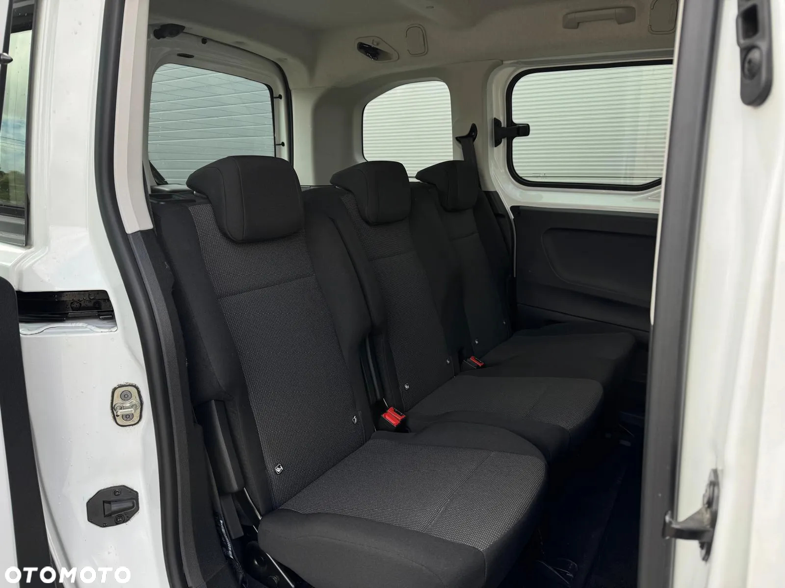 Toyota Proace City Verso 1.2 D-4T Business - 32