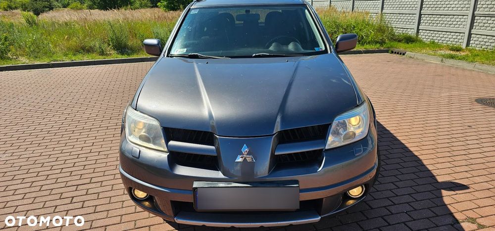 Mitsubishi Outlander 2.0 Comfort 4WD - 14