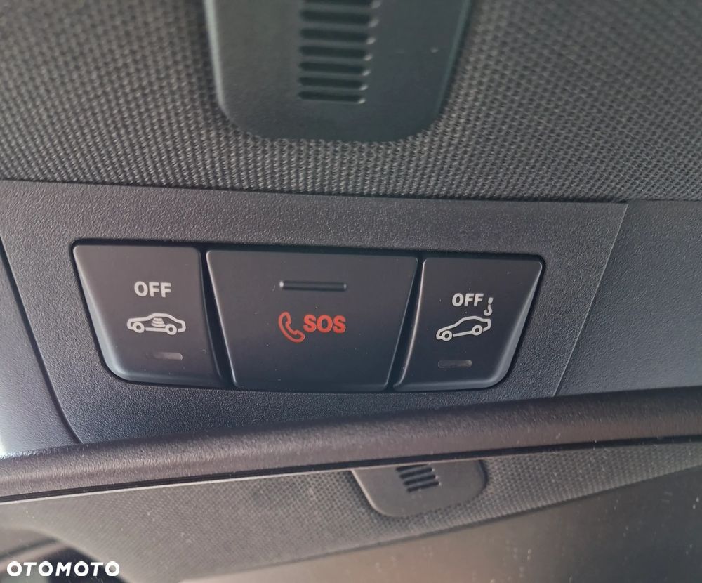 Mercedes-Benz CLA 45 AMG 4Matic 7G-DCT - 30