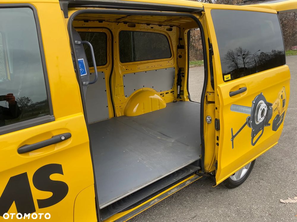 Mercedes-Benz VITO - 22