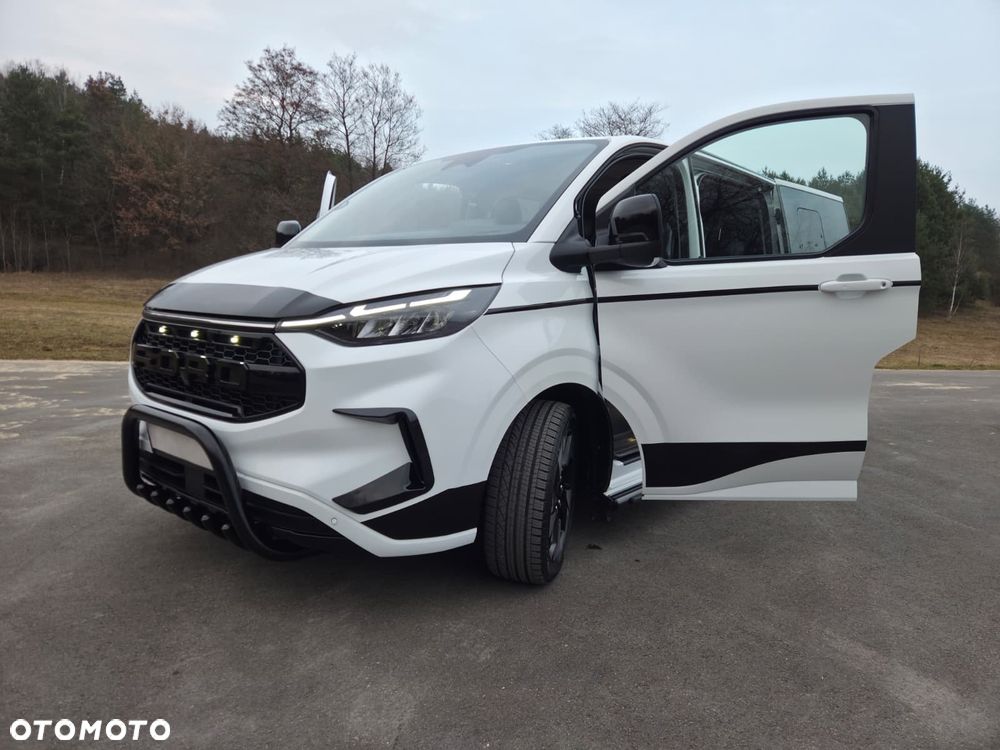 Ford Tourneo Custom L2H1 VA Titanium - 37