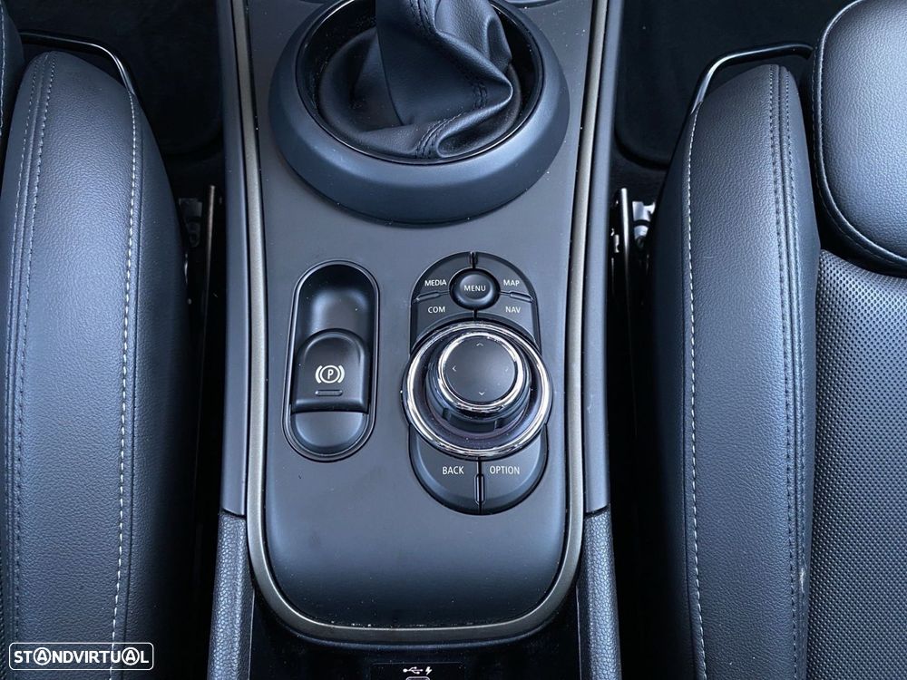 MINI Countryman Cooper SE Premium Classic Auto - 15